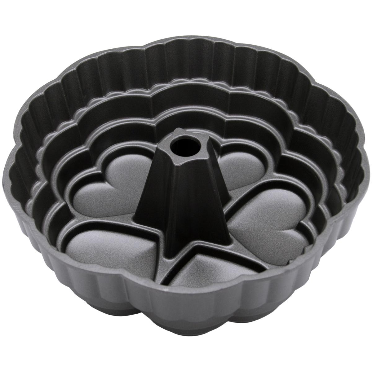 Wilton Dimensions Queen Of Hearts Cake Pan (3.5 inches high x 9.675 inches diameterUses approximately 6.5 cups of batter (not included) )