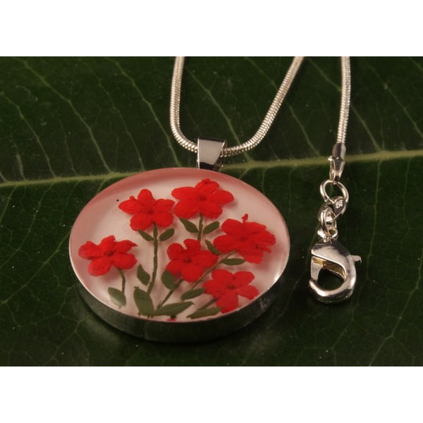 Red Flowers Bouquet Round Pendant (Mexico) Necklaces