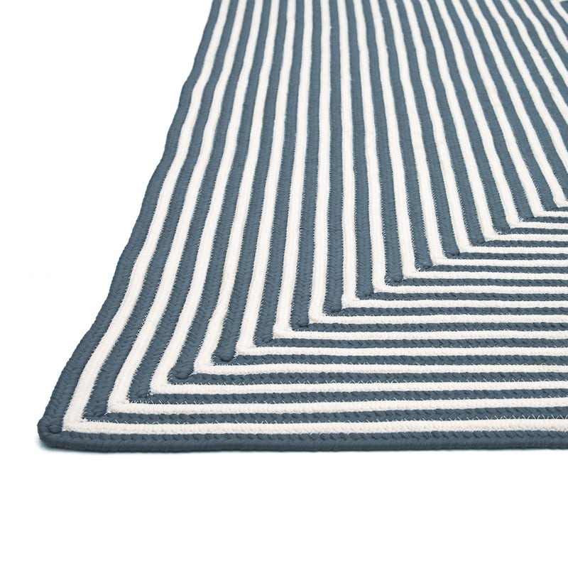 Alexander Home Hand-braided Cromwell Indoor/Outdoor Rug