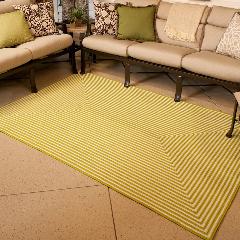 Alexander Home Hand-braided Cromwell Indoor/Outdoor Rug