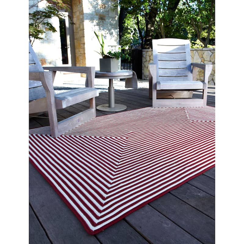 Alexander Home Hand-braided Cromwell Indoor/Outdoor Rug