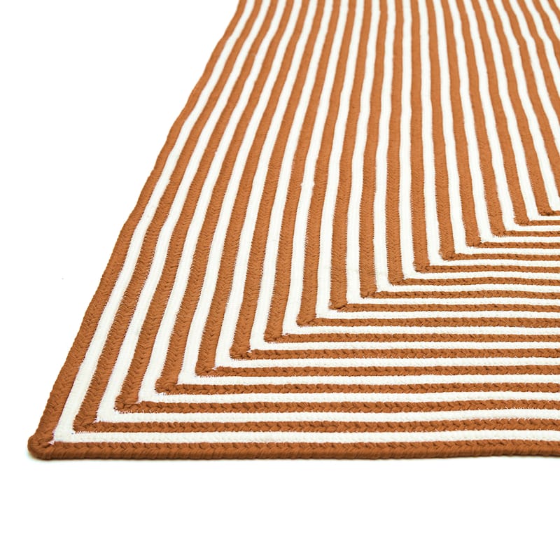 Alexander Home Hand-braided Cromwell Indoor/Outdoor Rug