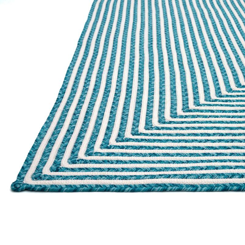 Alexander Home Hand-braided Cromwell Indoor/Outdoor Rug