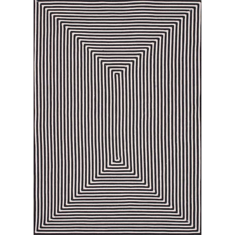 Alexander Home Hand-braided Cromwell Indoor/Outdoor Rug