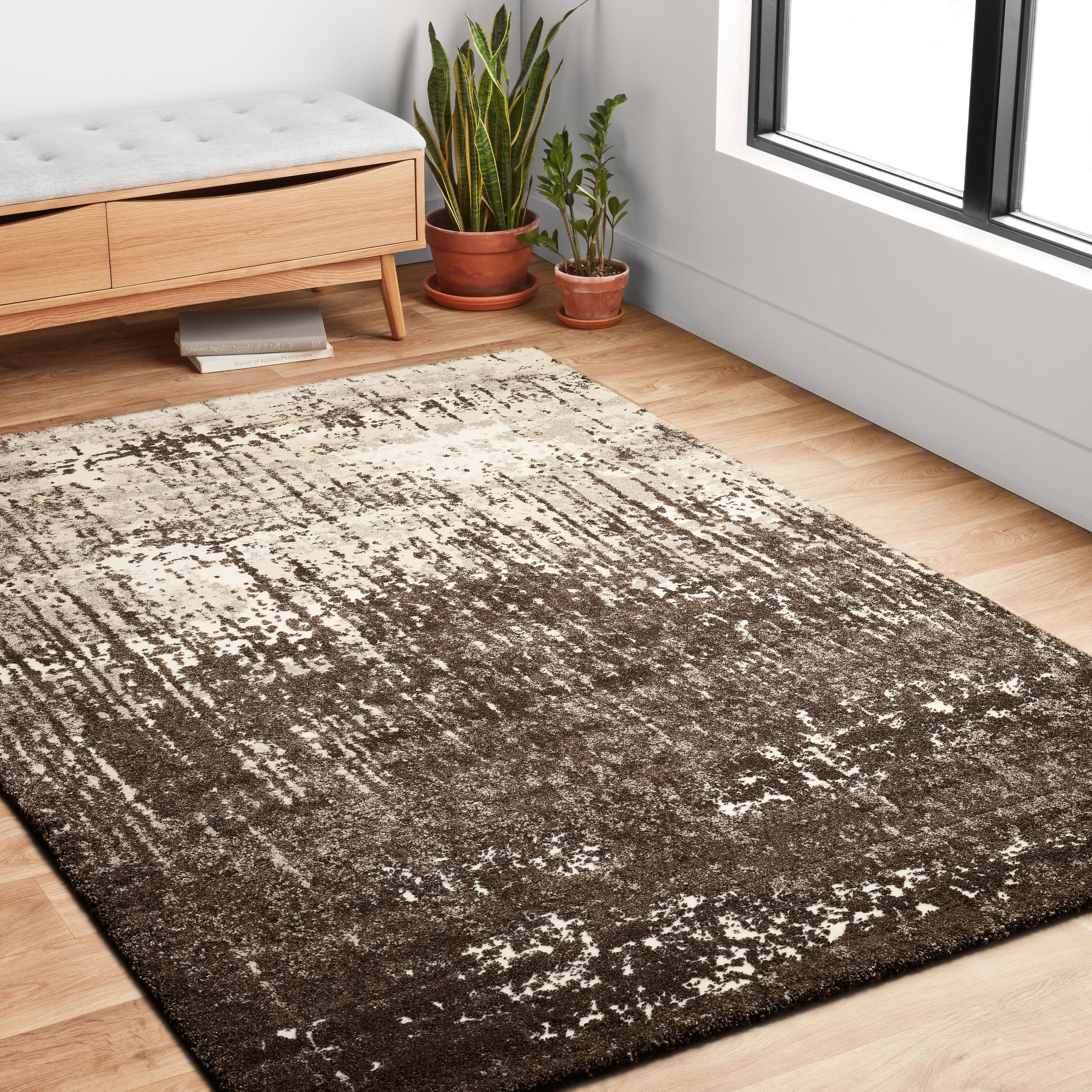 Alexander Home Cassidy Abstract Transitional Area Rug On Sale Overstock 7310328