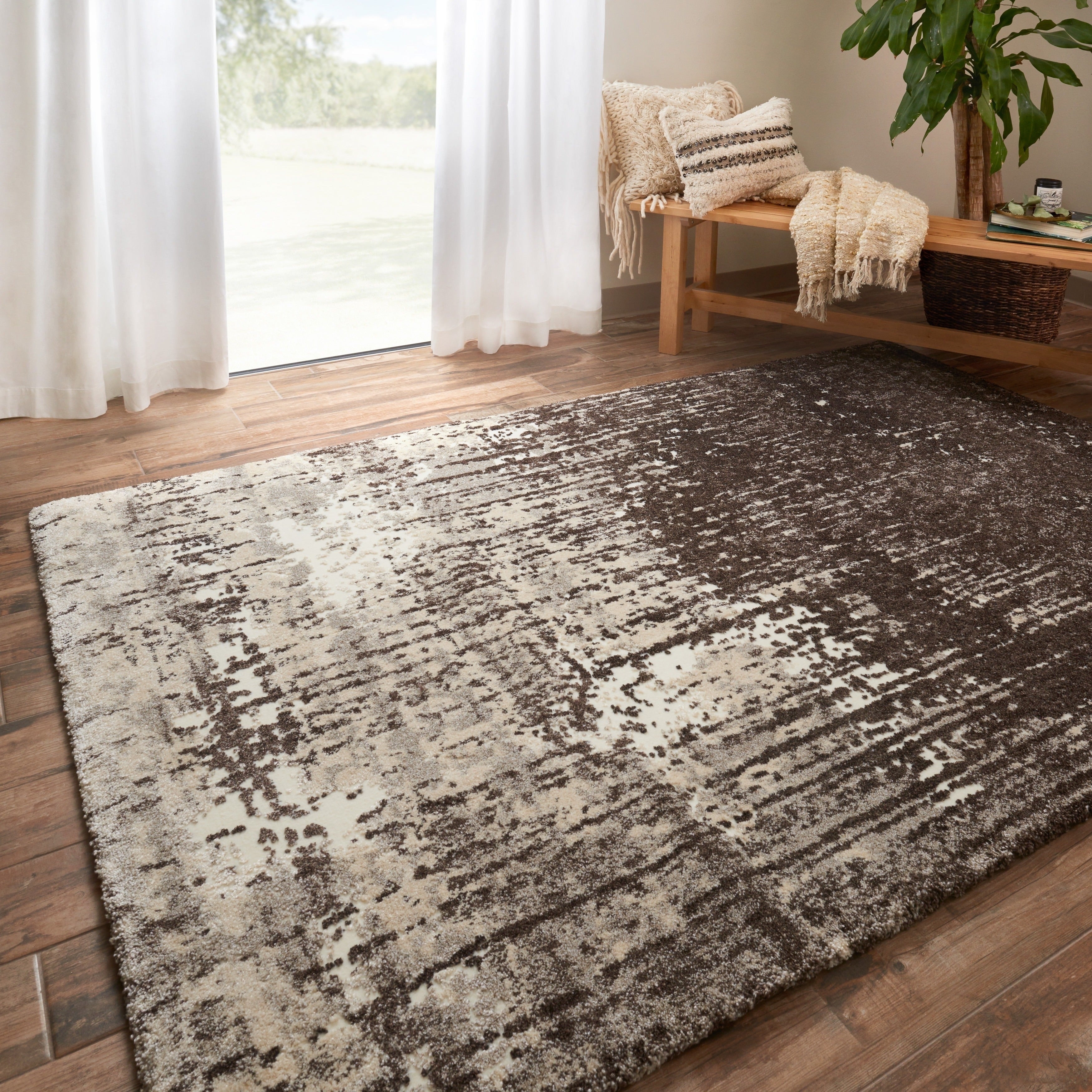 Alexander Home Cassidy Abstract Transitional Area Rug On Sale Overstock 7310328