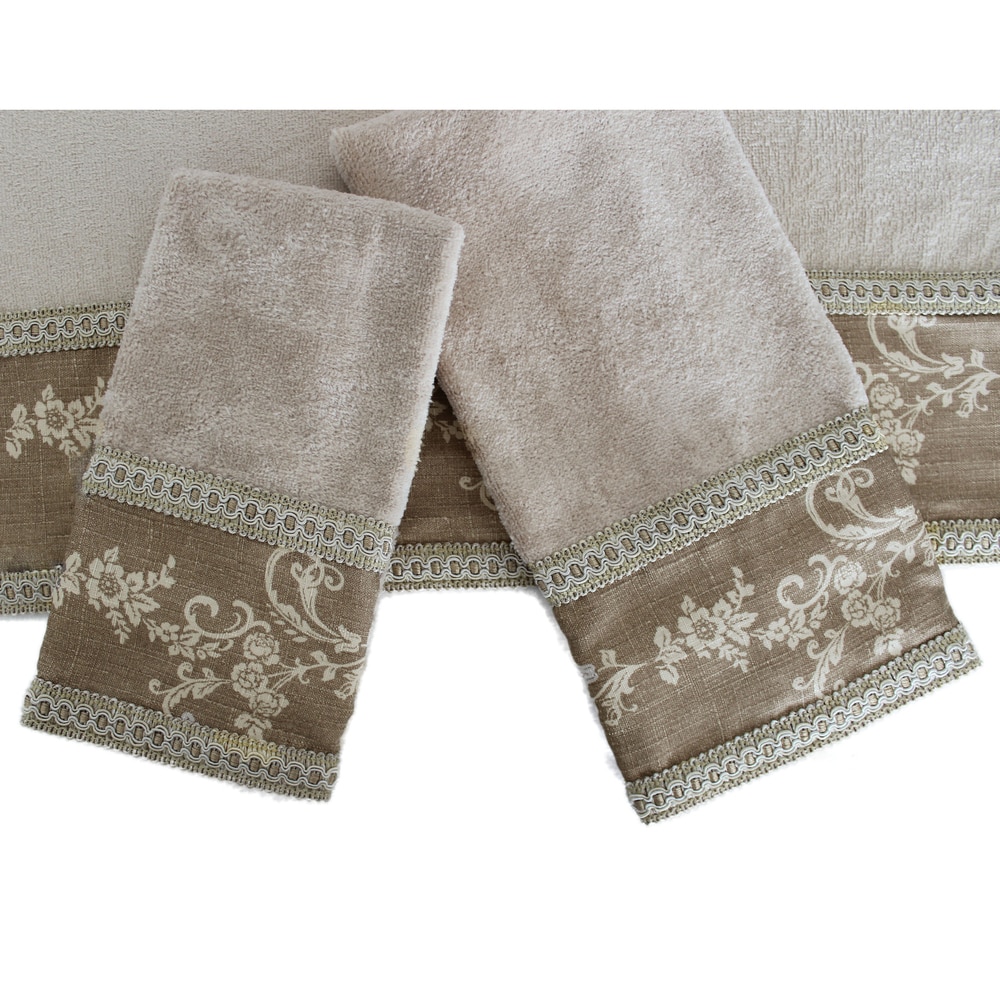 Sherry Kline Utopia Grey 3-piece Embellished Towel Set - On Sale - Bed Bath  & Beyond - 32898692