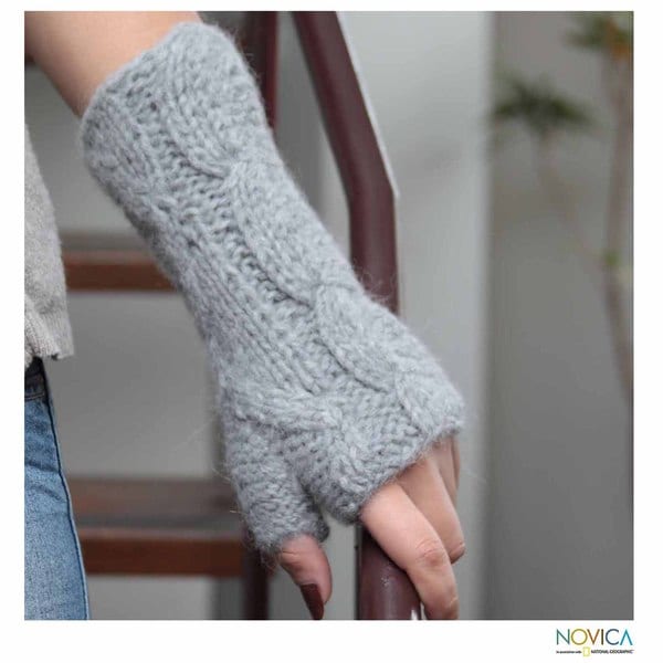 peruvian fingerless gloves