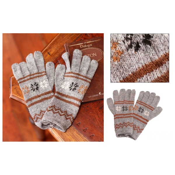 Shop Handmade Alpaca Blend 'Gentle Clouds' Gloves (Peru) - On Sale ...