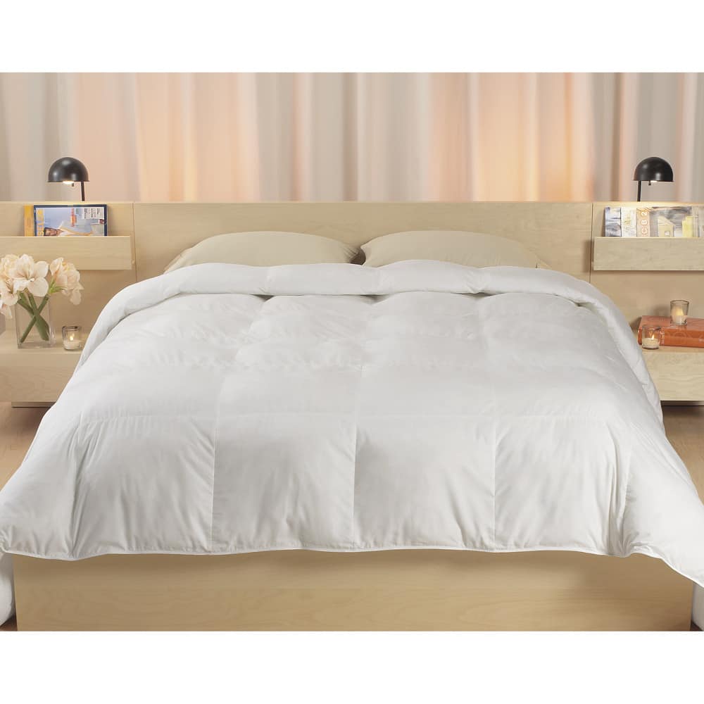 Hotel Madison 300 Thread Count Silken Down Alternative Comforter