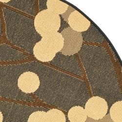 Indoor/ Outdoor Black/ Brown Rug (53 Round)