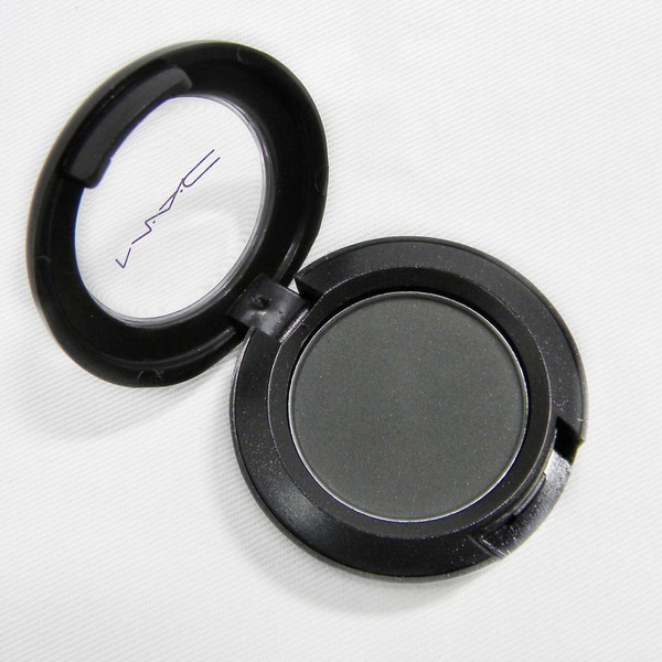 MAC Soot Eye Shadow (Unboxed) MAC Eyes