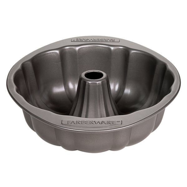 Farberware® 9'' x 13'' Covered Cake Pan - Bakeware