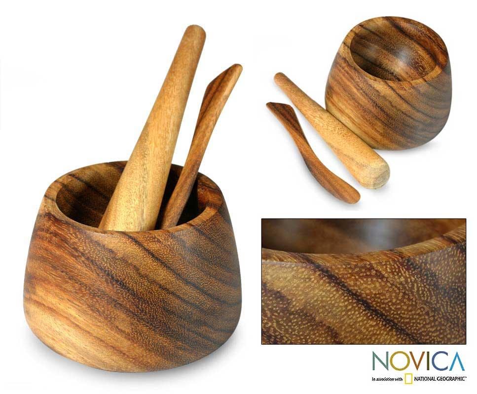 Parota Wood Volcano Mortar and Pestle Spice Grinder (Guatemala