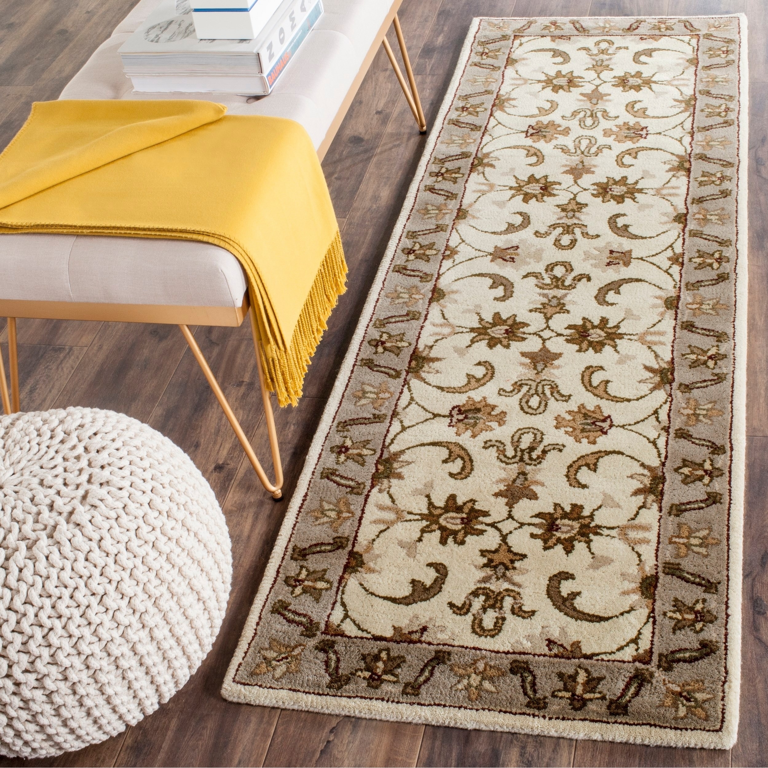 Handmade Royalty Ivory/ Beige Wool Rug Today $159.99 Sale $143.99