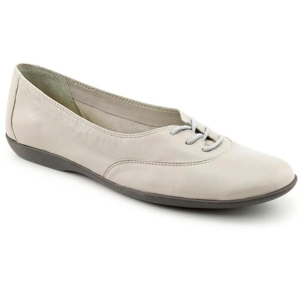 easy spirit wide dress shoes