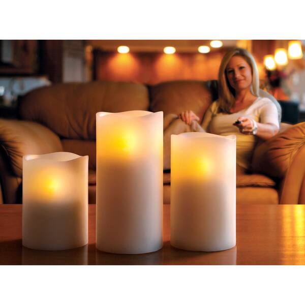 Sarah Peyton 3-piece Flameless LED Candle Set with Remote - Bed