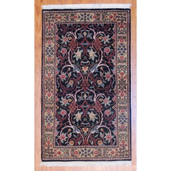 Indo Hand Knotted Mahal Floral Black/ Ivory Wool Rug (3 x 5)