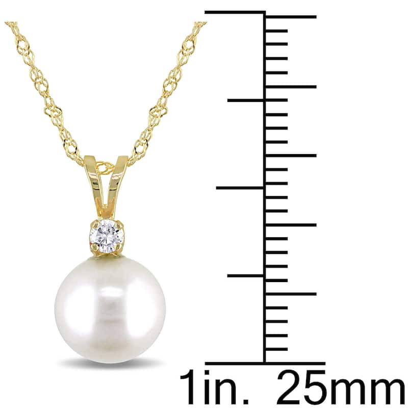 Miadora 14k Yellow Gold Cultured Freshwater Pearl and Diamond Necklace (8-8.5 mm)