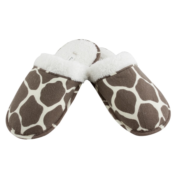 Shop Leisureland Women's Flannel Giraffe Print Slippers - Free Shipping ...