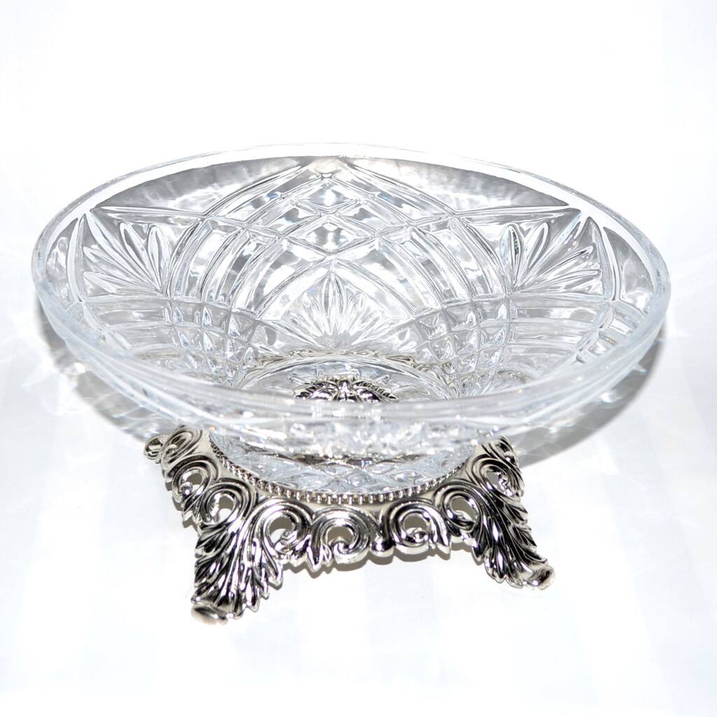 Threestar Clear Crystal/ Silvertone Footed Round Serving Bowl (4.5 x 9.5 inches)