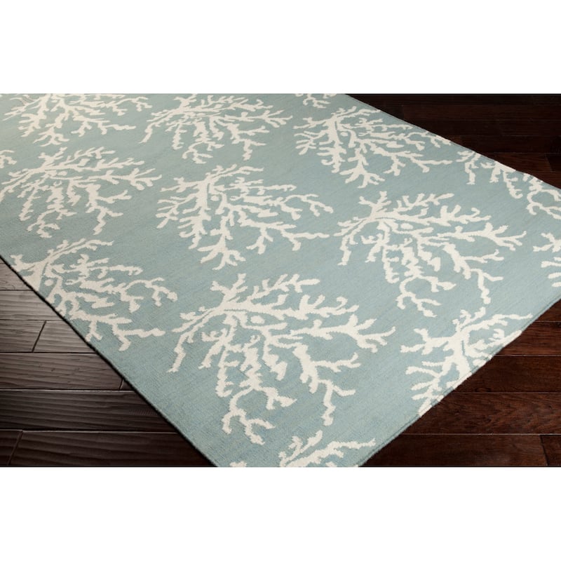 Hand-woven Hornet Powder Blue Wool Area Rug - 2'6" x 8' Runner - 2' 6" x 8'