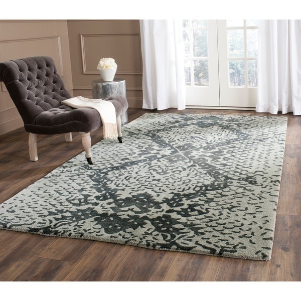 Safavieh Handmade Wyndham Grey New Zealand Wool Rug (5' x 8') - 5' x 8'
