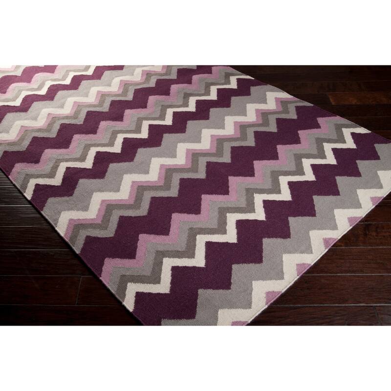 Hand-woven Chevron Wool Area Rug