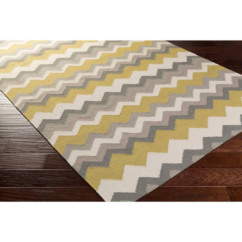 Hand-woven Chevron Wool Area Rug