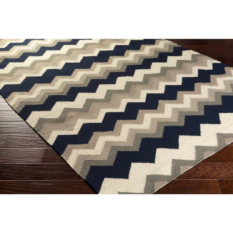 Hand-woven Chevron Wool Area Rug