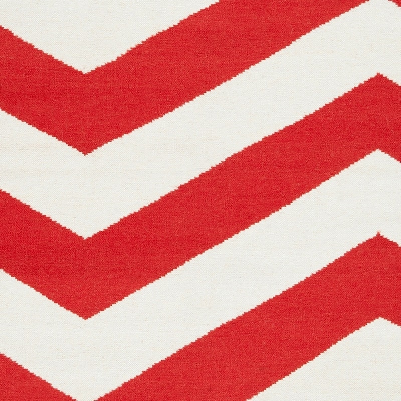 Hand-woven Tomato Chevron Orange/ Red Wool Area Rug - 2' x 3'/Surplus