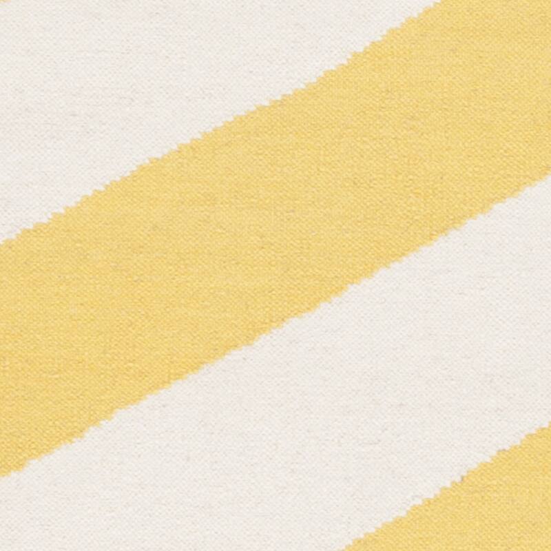 Hand-woven SunnyChevron Sunshine Yellow Wool Area Rug - 2' x 3'/Surplus