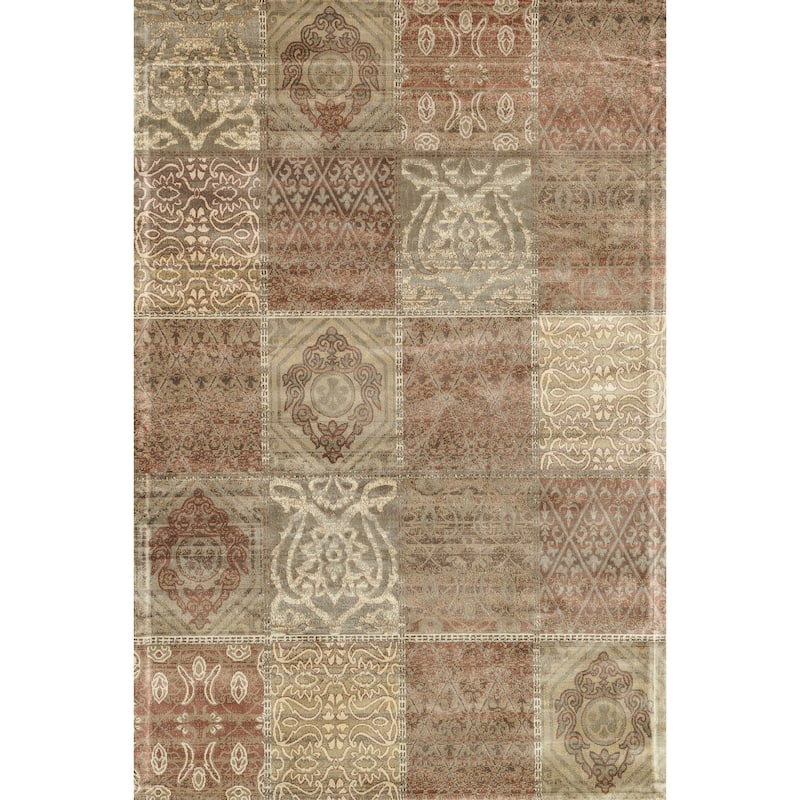 Alexander Home Natalie Traditional Distressed Patchwork Rug