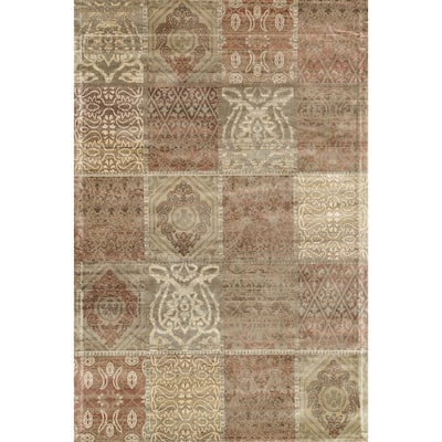 Alexander Home Natalie Traditional Distressed Patchwork Rug