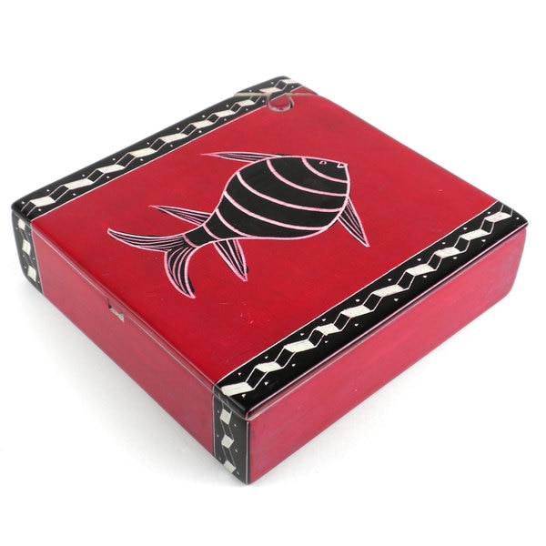 Handcarved Soapstone Square Locking Box   Red Fish (Kenya)