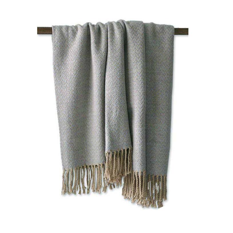 Acrylic and Alpaca Blend 'Waves' Throw (Peru)