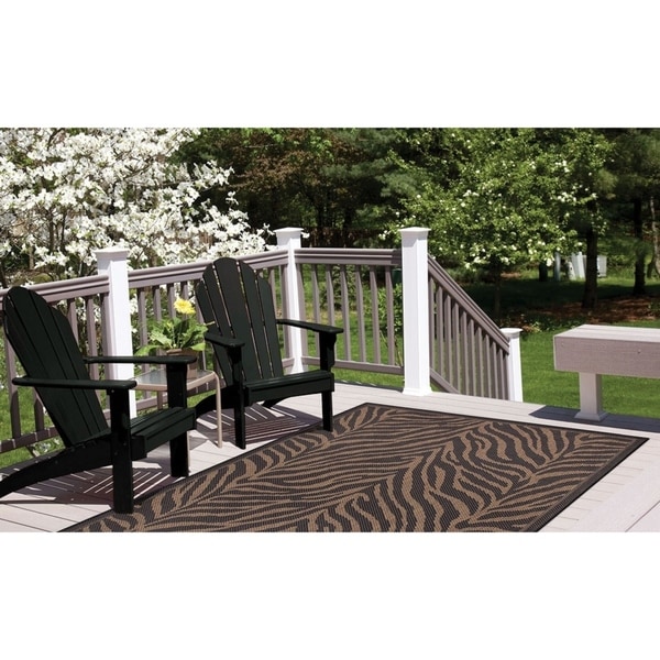 Couristan Recife Zebra Black-Cocoa Indoor/Outdoor Area Rug - 2' x 3'7