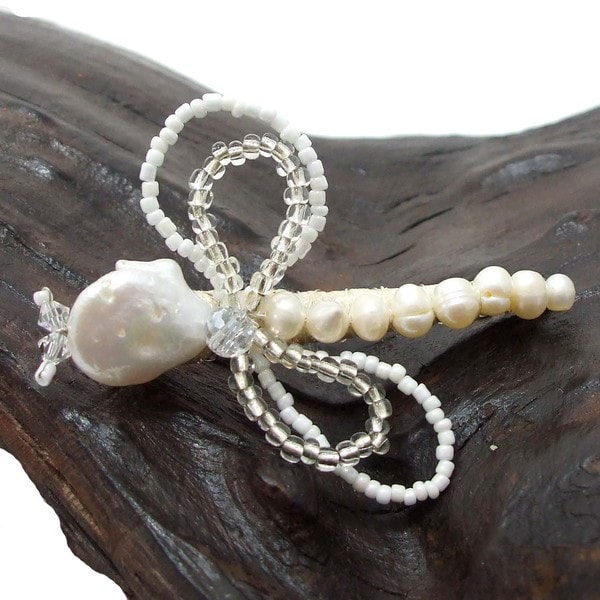 Dragonfly Treasure Freshwater Pearls Hair Clip (Thailand) Hair Accessories