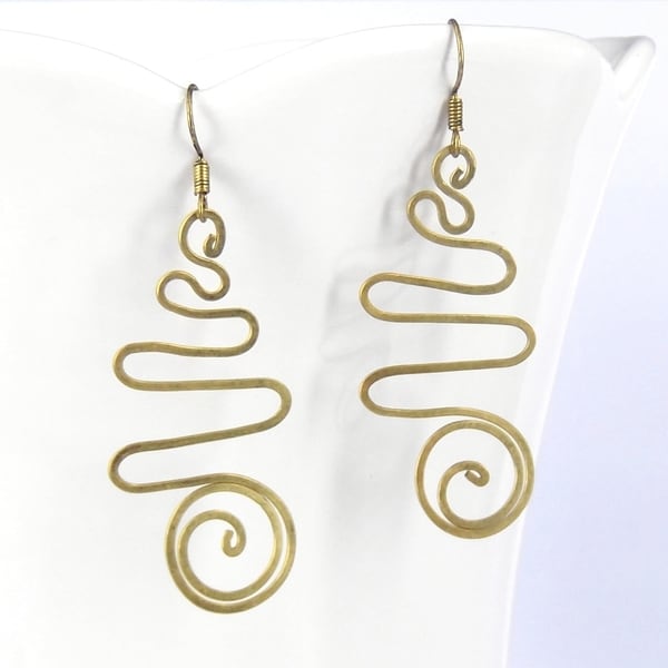 Spiral Illusion Brass Dangle Handmade Earrings (Thailand) Earrings