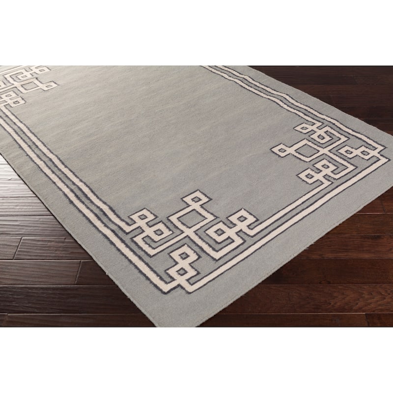 Hand-woven Aitan Flatweave Reversible Dove Grey Wool Area Rug - 8' x 11'