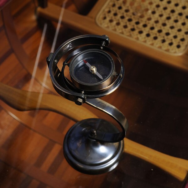 Old Modern Handicrafts Brass Gimbaled Compass Stand