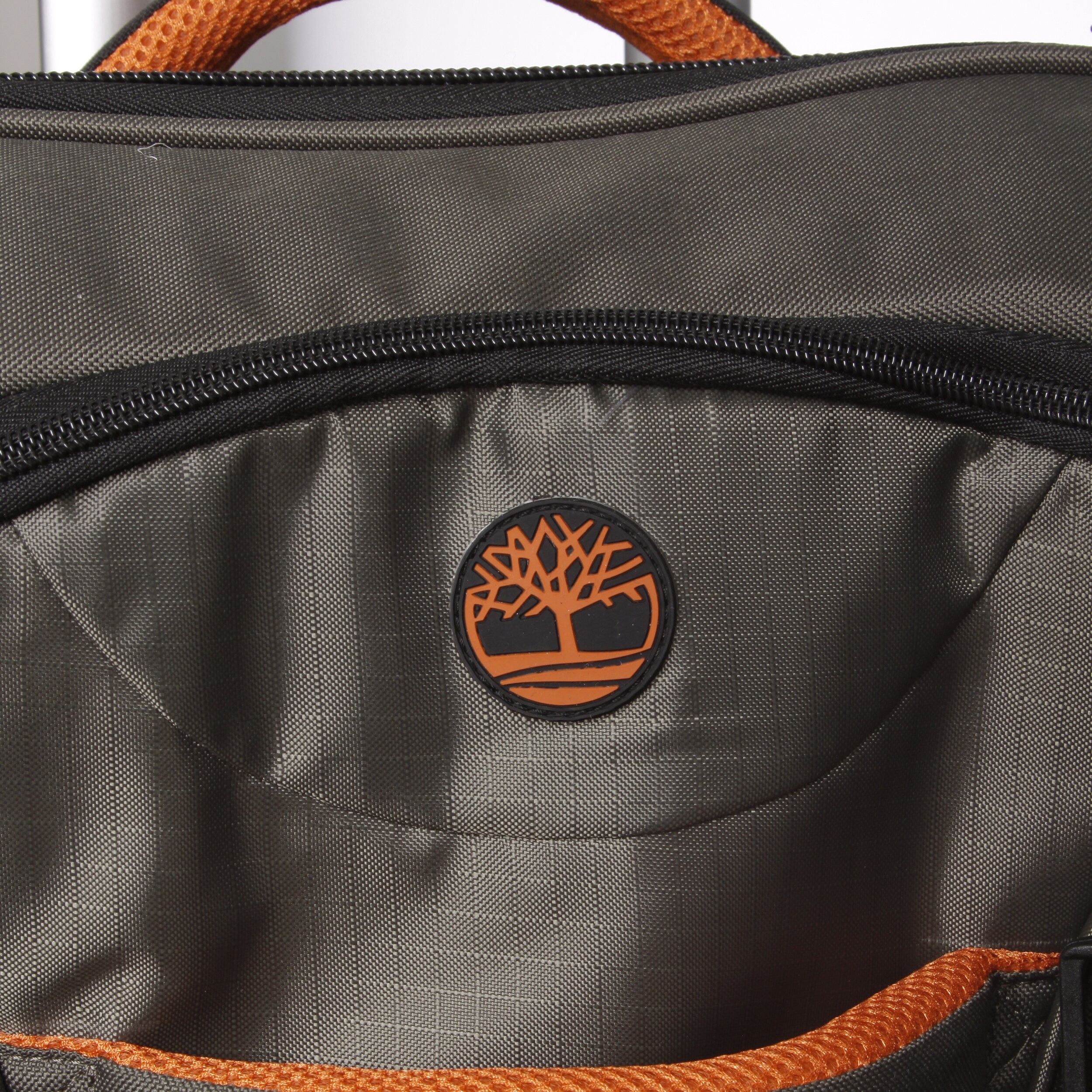 timberland 22 wheeled duffle luggage bag