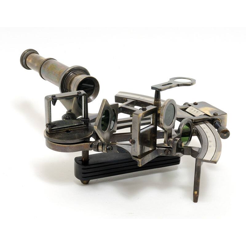 Old Modern Handicrafts Small Nautical Sextant with Leather Case