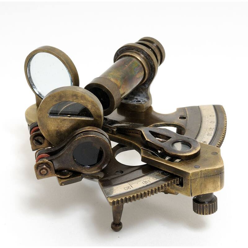 Old Modern Handicrafts Small Nautical Sextant with Leather Case