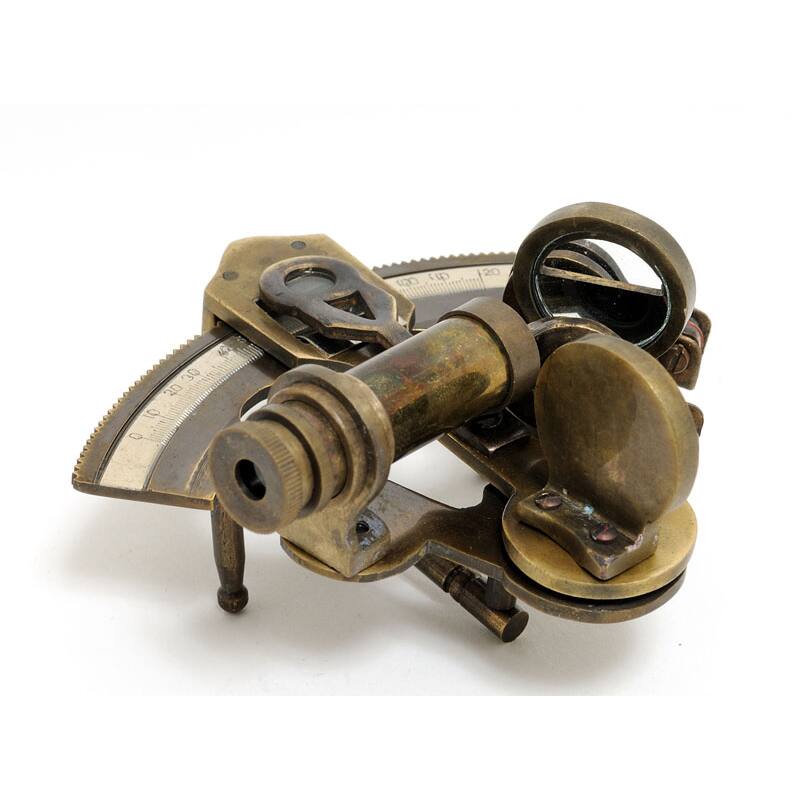 Old Modern Handicrafts Small Nautical Sextant with Leather Case
