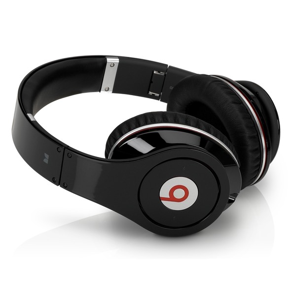 Beats by Dr Dre Beats Studio High Definition Isolation Headphones