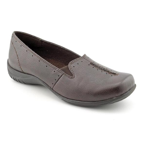 womens casual shoes in wide width