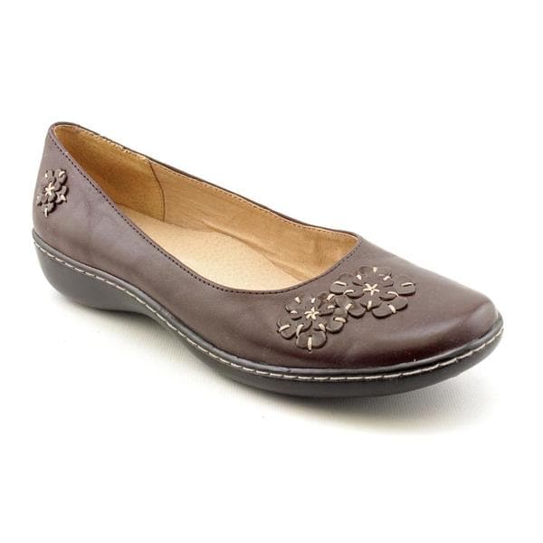 Hush Puppies Women's 'Floral' Leather Casual Shoes   Narrow (Size 11) Hush Puppies Flats