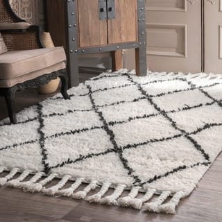 slide 1 of 1, nuLOOM Hand-knotted Moroccan Trellis Natural Shag Wool Rug (8' x 10')