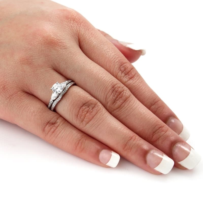 Auriya 14k Gold 1 carat TW 3-Stone Diamond Engagement Ring Set